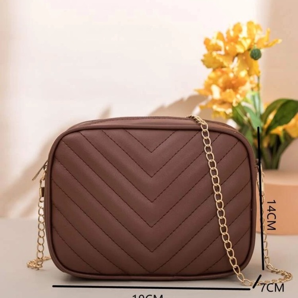 Brown Chainlink Purse🤎 - Picture 3 of 3